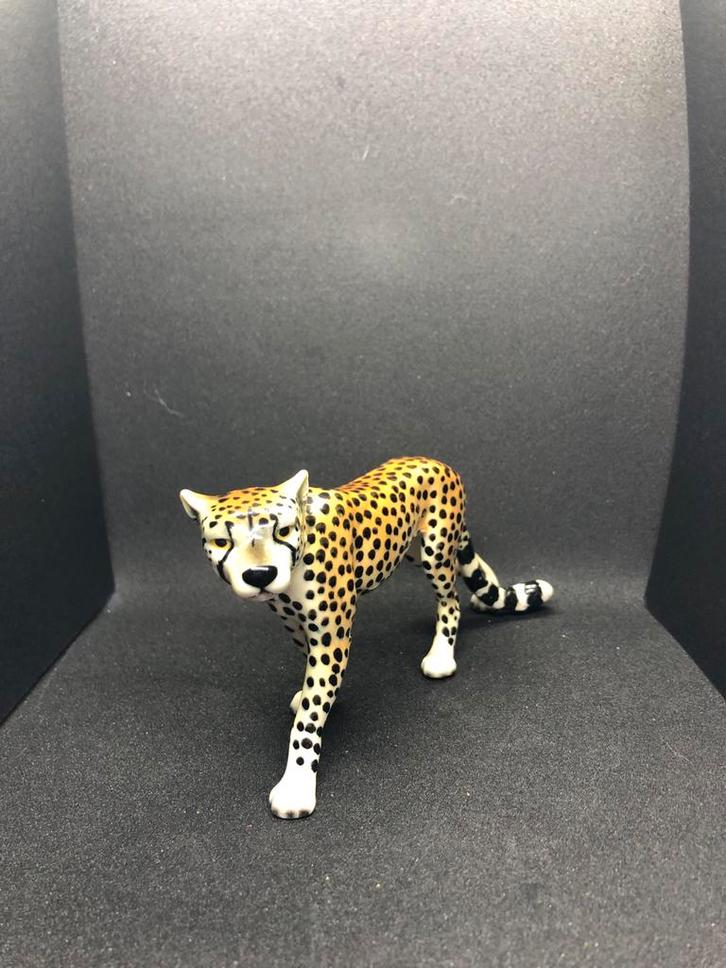 Zeldzaam Goebel Cheetah Beeldje Porselein Serengeti, Verzamelen, Beelden en Beeldjes, Zo goed als nieuw, Dier, Ophalen of Verzenden