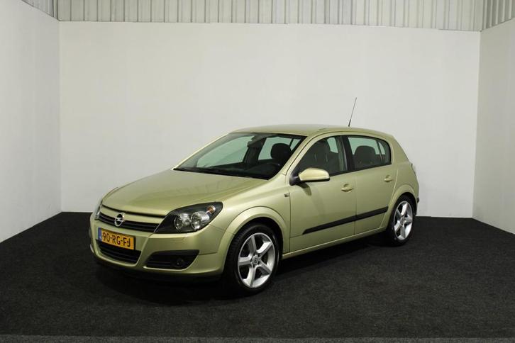 Opel Astra 1.8 Sport 5-deurs /Cruise/ LM velgen/Airco/Nw APK, Auto's, Opel, Bedrijf, Te koop, Astra, ABS, Airbags, Airconditioning