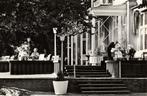 OOSTERBEEK, Hotel Vreewijk (1950s) Ansichtkaart, Ophalen of Verzenden, 1940 tot 1960, Ongelopen, Gelderland
