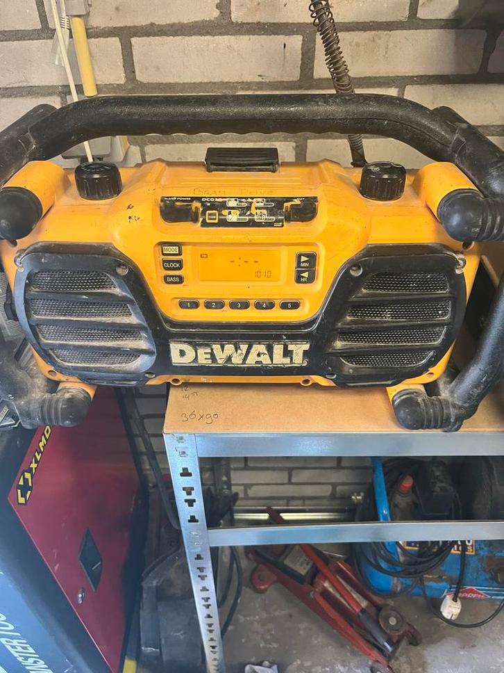 DeWalt Bouwradio - Robuust en Betrouwbaar!, Audio, Tv en Foto, Radio's, Gebruikt, Overige typen, Ophalen