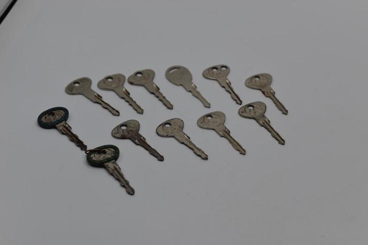 Setje oldtimer VW Volkswagen sleutels, Auto-onderdelen, Klein materiaal, Volkswagen, Gebruikt, Ophalen of Verzenden