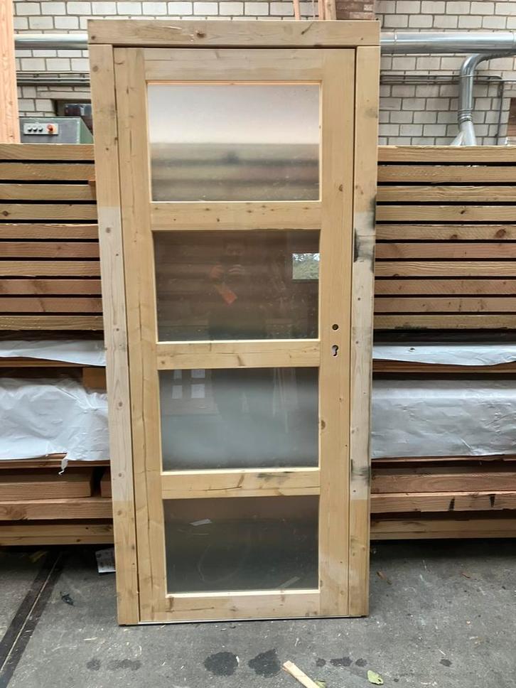Vuren enkele dichtdeur 4 ruits melkglas, Tuin en Terras, Palen, Balken en Planken, Zo goed als nieuw, Balken, 250 cm of meer, Ophalen