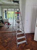 Altrex trap met 8 treden, Doe-het-zelf en Verbouw, Ladders en Trappen, Ophalen, Zo goed als nieuw, Opvouwbaar of Inschuifbaar