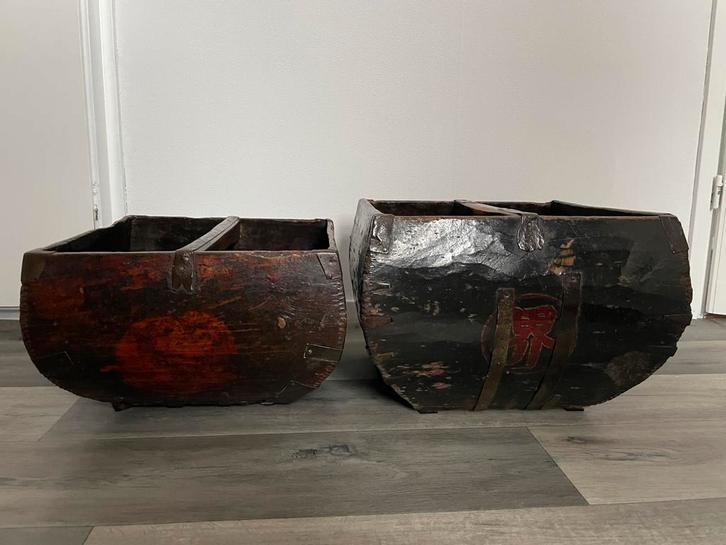 2 Indonesische rijst/lectuurbakken hout, Antiek en Kunst, Antiek | Woonaccessoires, Ophalen