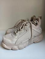 Buffalo schoenen maat 40, Kleding | Dames, Schoenen, Beige, Ophalen of Verzenden, Sneakers of Gympen, Gedragen