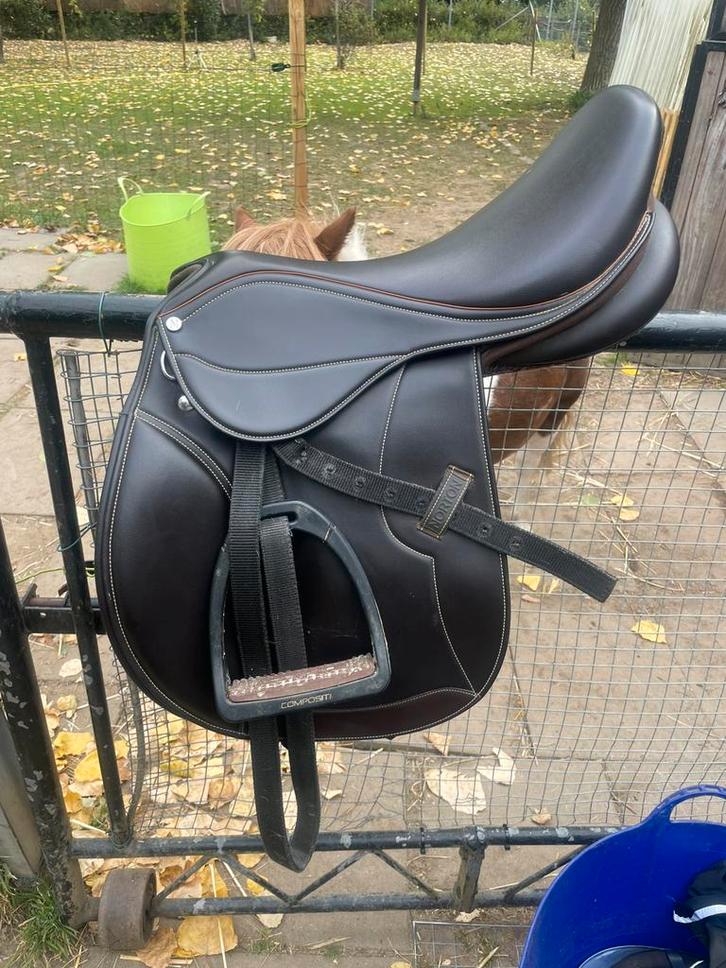 Norton club rexine evol close contact springzadel, Dieren en Toebehoren, Paarden en Pony's | Zadels, Gebruikt, Springen, Ophalen