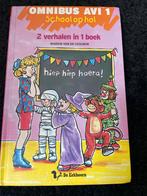 Omnibus AVI 1 - School op hol - Marion van de Coolwijk, Ophalen of Verzenden, Zo goed als nieuw, Sprookjes
