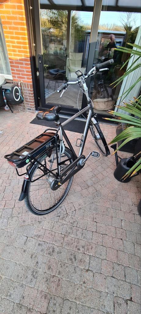 Elektrische gazelle heren en dames fietsen set, Fietsen en Brommers, Fietsen | Heren | Herenfietsen, Zo goed als nieuw, Gazelle