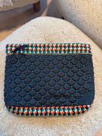 Odeeh pouch, Ophalen, Nieuw