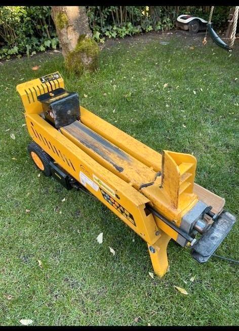 7 ton Kloofmachine huren, Tuin en Terras, Kloofmachines, Zo goed als nieuw, Liggend, Elektrisch, Ophalen