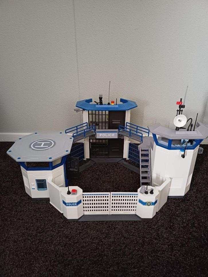 Playmobil politie bureau  City Action, Kinderen en Baby's, Speelgoed | Playmobil, Zo goed als nieuw, Complete set, Ophalen