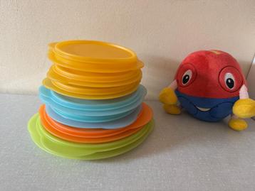 In NIEUWSTAAT 7 harmonica bakken 4 MATEN  van TUPPERWARE beschikbaar voor biedingen
