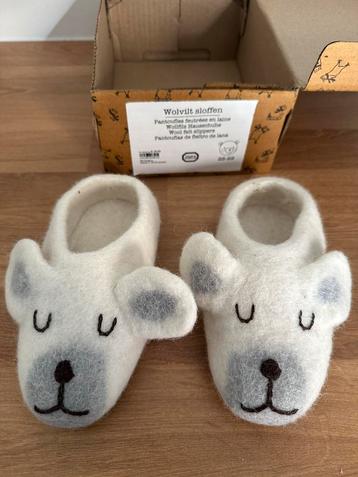 Wolvilten sloffen maat 28-29 Dille en Kamille beschikbaar voor biedingen