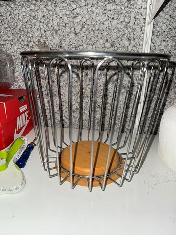 Fruitmand beschikbaar voor biedingen