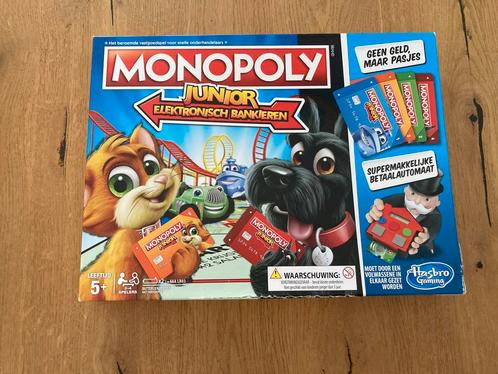 Monopoly junior elektronisch bankieren, Hobby en Vrije tijd, Gezelschapsspellen | Kaartspellen, Gebruikt, Drie of vier spelers
