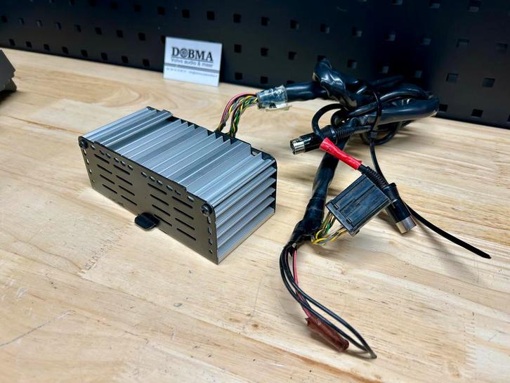 Volvo HA-4120 versterker 200/700/900, Auto diversen, Autoradio's, Gebruikt, Ophalen of Verzenden