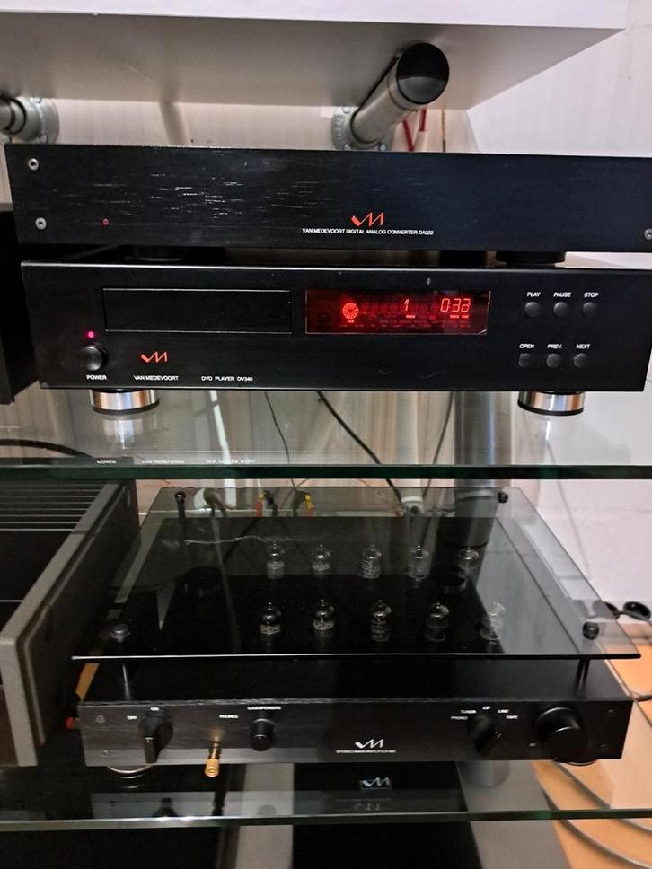 Van Medevoort CD DVD DV340, Audio, Tv en Foto, Cd-spelers, Overige merken, Ophalen of Verzenden