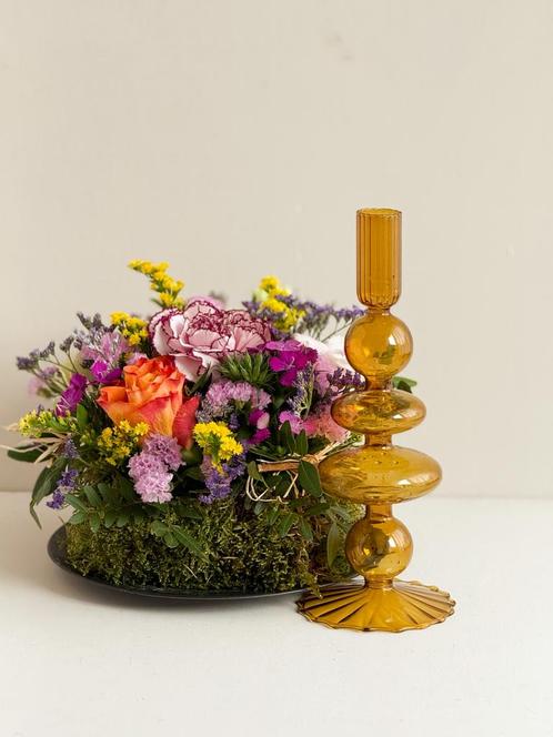 Oker gele kandelaar, Huis en Inrichting, Woonaccessoires | Kandelaars en Kaarsen, Zo goed als nieuw, Minder dan 25 cm, Overige materialen