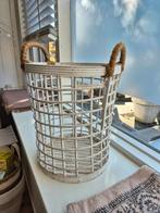 Witte bamboe mand met handvatten, Ophalen, Gebruikt, Mand, Rond