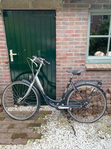 Moederfiets Batavus, opknapper, fiets onderdelen beschikbaar voor biedingen