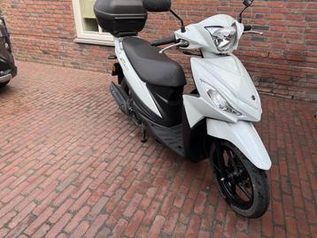 Address 110-Scooter-Topkoffer-93 Kg-1e Eig.-Ideaal in camper beschikbaar voor biedingen