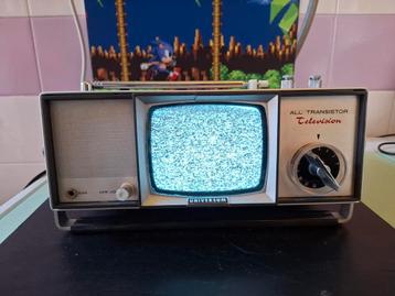 Vintage Universum 60s Portable TV - Zwart Wit beschikbaar voor biedingen