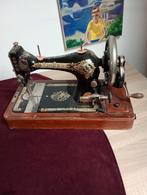 Antieke Naaimachine Singer en Typemachine SIM, Antiek en Kunst, Ophalen of Verzenden
