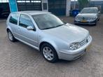 Volkswagen Golf 1.6 81KW FSI 3D 2003 Grijs, Voorwielaandrijving, 4 cilinders, Handgeschakeld, 48 €/maand