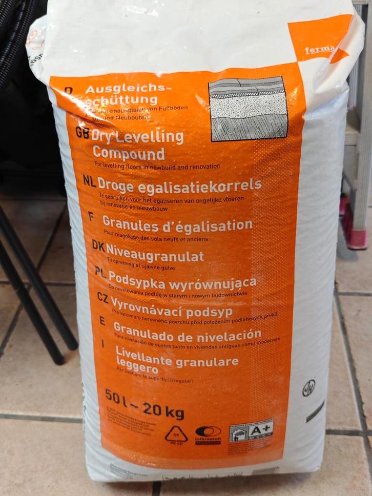 Fermacell Egalisatiekorrels - 2,75 zak, Doe-het-zelf en Verbouw, Isolatie en Afdichting, Nieuw, Overige materialen, Minder dan 4 cm