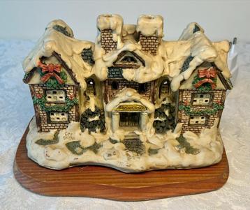 Kersthuisje op Hout met Verlichting beschikbaar voor biedingen