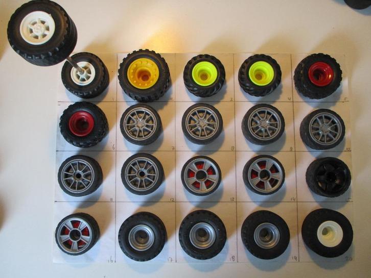 playmobil onderdelen banden op velg, Kinderen en Baby's, Speelgoed | Playmobil, Zo goed als nieuw, Los playmobil, Ophalen of Verzenden