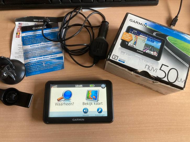 Garmin Nuvi 50 LM orig. doos EU kaart lifetime update gratis, Auto diversen, Autonavigatie, Gebruikt, Ophalen of Verzenden