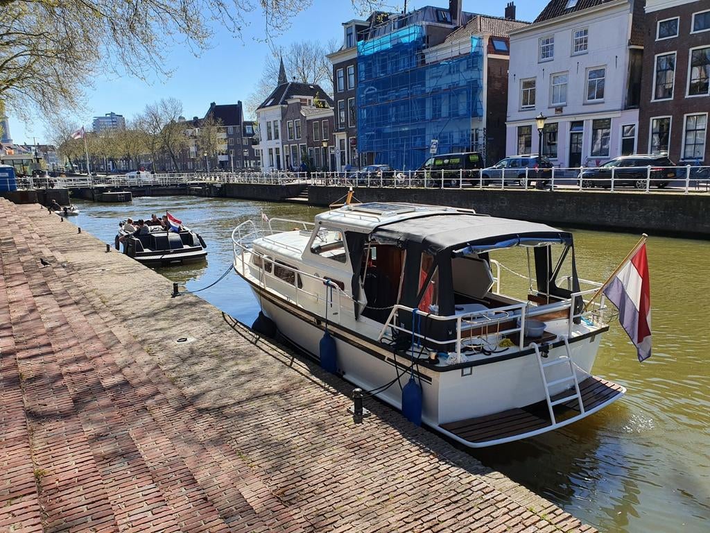 Vaarvakantie Friesland, vaarbewijsvrij motorjacht huren, Diensten en Vakmensen, Verhuur | Boten, Sloep of Motorboot