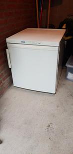 Zeer nette Liebherr mini vriezer, Ophalen, Zo goed als nieuw, Minder dan 60 cm