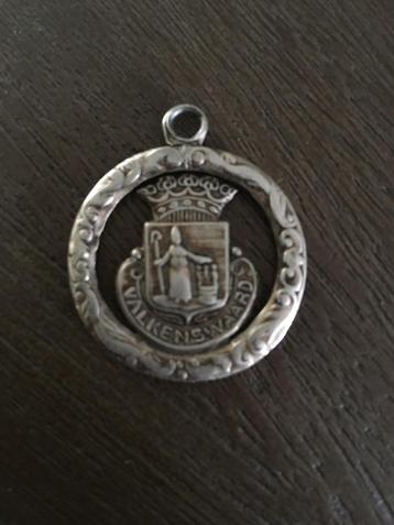 HANGER VALKENSWAARD / NEDERLAND BEDEL KAN AAN KETTING beschikbaar voor biedingen