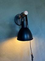 2 Wandlampen met stekker, Huis en Inrichting, Lampen | Wandlampen, Ophalen of Verzenden, Zo goed als nieuw, Metaal, Retro industrieel