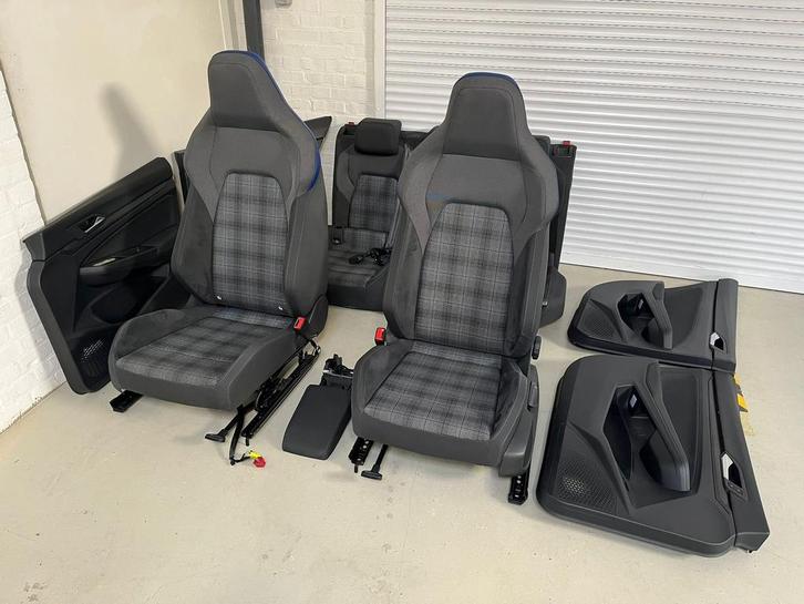 Vw golf 8 GTE Leer Alcantara Stof incl Stoelairbags 5drs, Auto-onderdelen, Interieur en Bekleding, Nieuw, Ophalen of Verzenden