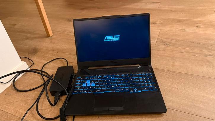 Asus TUF Gaming Laptop, Computers en Software, Windows Laptops, Gebruikt, 15 inch, SSD, 3 tot 4 Ghz, 8 GB, Qwerty, Met videokaart