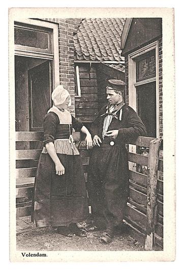 900399	Volendam	klederdracht	. Nette oude kaart Onbeschreven beschikbaar voor biedingen