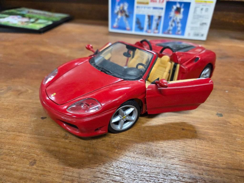 Hotwheels Ferrari 360 spider rood schaal 1:18, Auto, Verzenden, ., Zo goed als nieuw