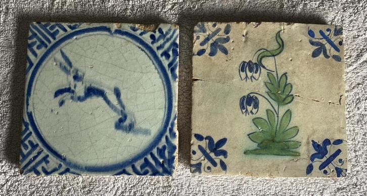 2 antieke tegels bodemvondst, Antiek en Kunst, Antiek | Wandborden en Tegels, Ophalen of Verzenden