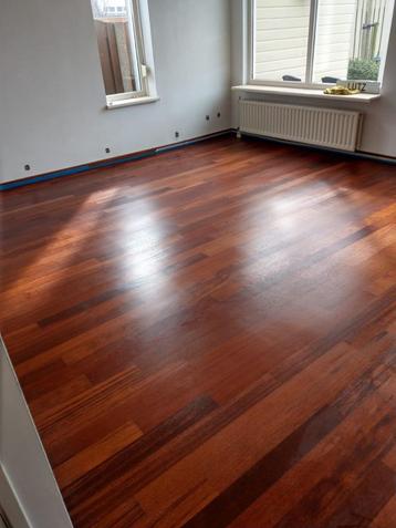 Lamel Parket Kersen Stain Red vooraf gelakt 14mm dik beschikbaar voor biedingen