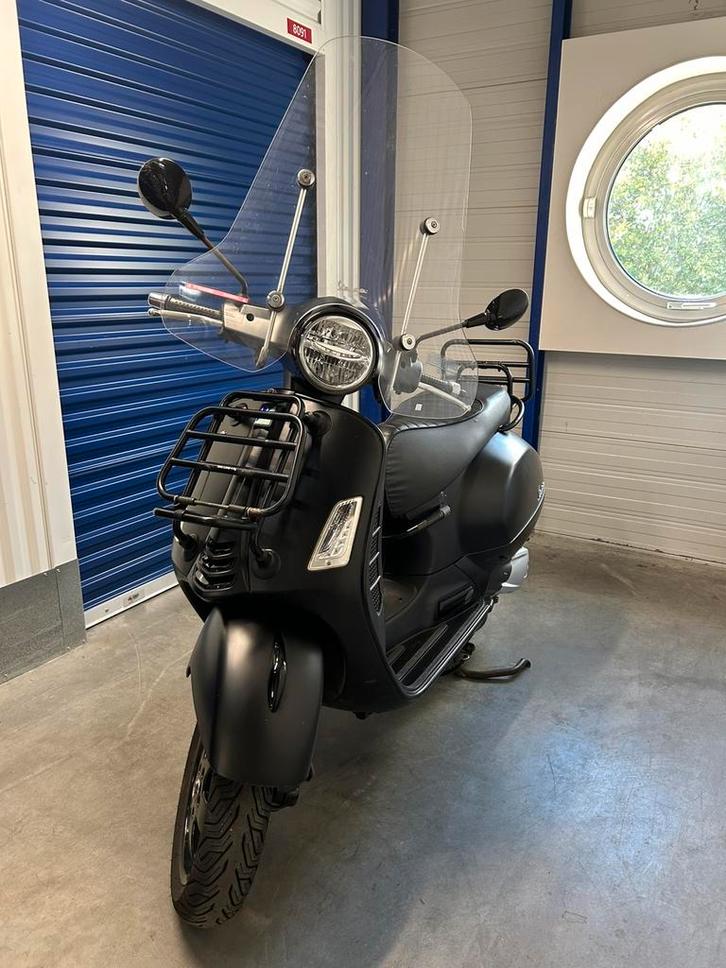 Vespa gts 300 hpe super tech 2020 notte, Fietsen en Brommers, Scooters | Vespa, Gebruikt, Overige modellen, Benzine, Ophalen of Verzenden