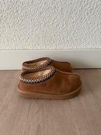 UGG Tasman  - Maat 28,5, Ophalen of Verzenden, Nieuw, Bruin, Pantoffels of Sloffen