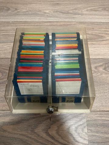 85 Commodore Amiga 3.5" Floppy Disks - Vintage! beschikbaar voor biedingen