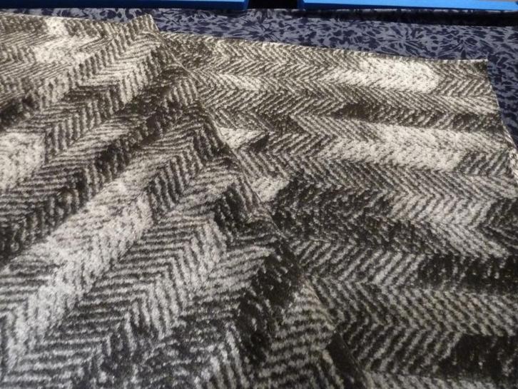WOLLEN MANTELSTOF, Hobby en Vrije tijd, Stoffen en Lappen, Nieuw, Overige materialen, 120 cm of meer, 200 cm of meer, Overige kleuren