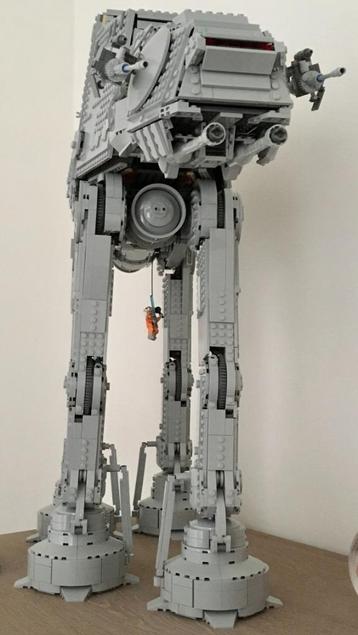 Lego 75313 UCS AT-AT beschikbaar voor biedingen