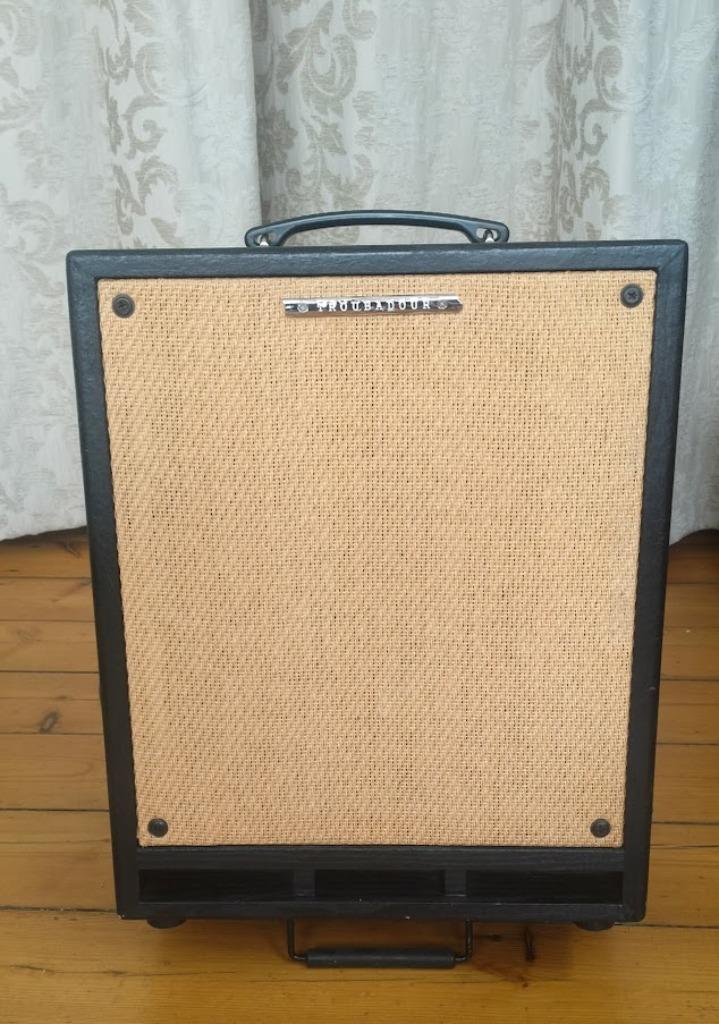 Ibanez Troubadour T80  2 kanalen versterker., Muziek en Instrumenten, Versterkers | Bas en Gitaar, Gebruikt, Gitaar, 50 tot 100 watt