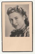 Anna OVERMEER Korsten Roermond 1923 -1953 (foto), Verzenden, Bidprentje