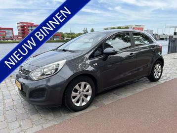 Kia Rio 1.2 CVVT Super Pack 5 deurs airco/ecc apk (bj 2013) beschikbaar voor biedingen